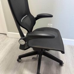 Ergonomic office computer chair