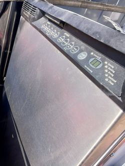 Frigidaire Dishwasher 