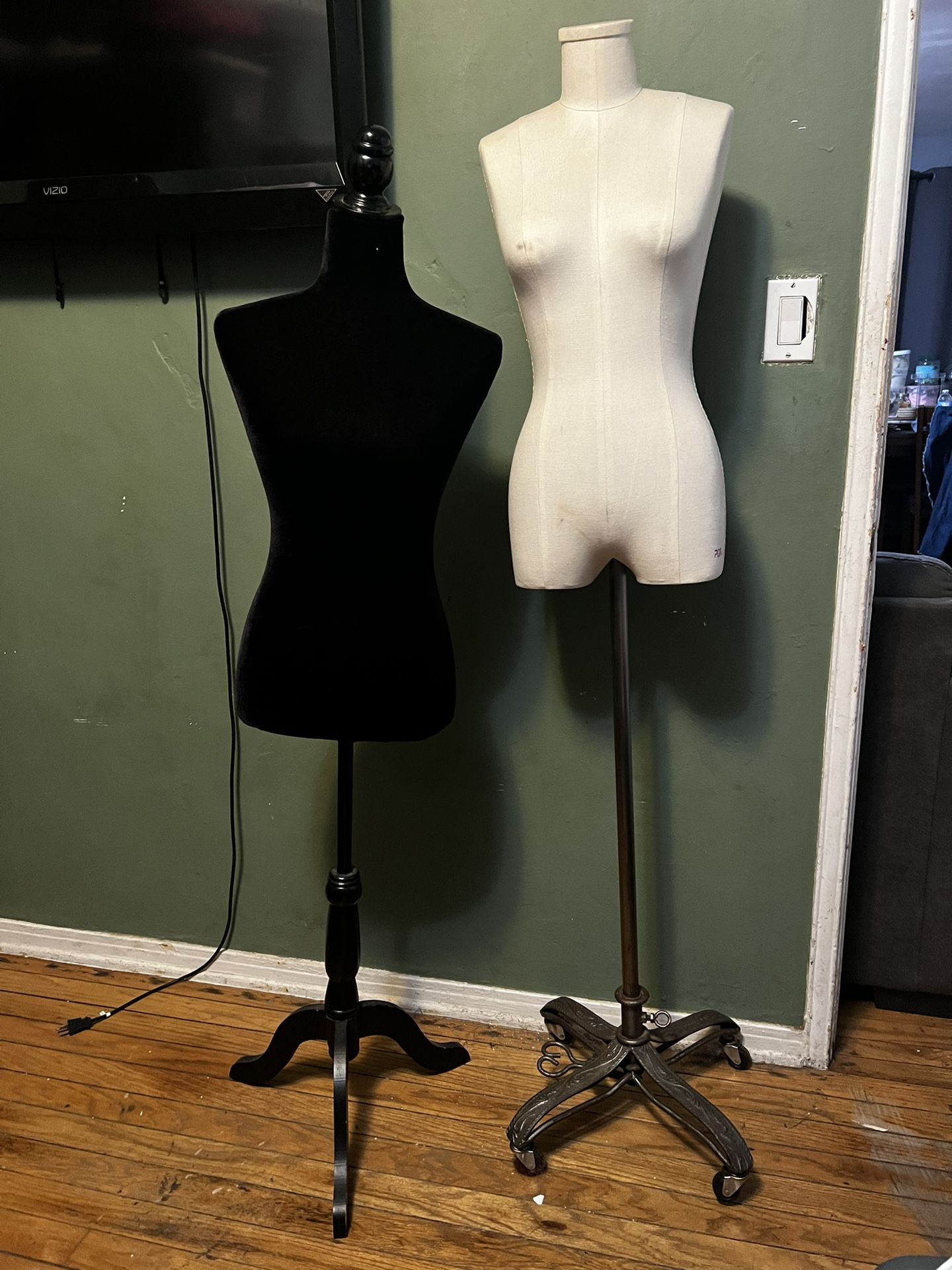 Full Body Mannequin And Vintage Mannequin