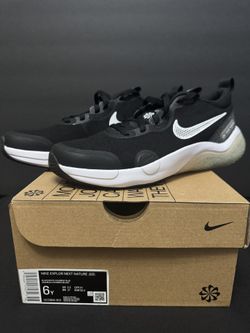 Nike Explor Next Nature (GS) Size: 6Y Color: Blank/White - Chambray Blue