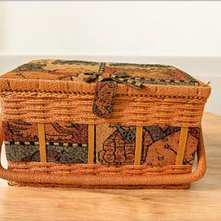 Vintage Wicker Woven Sewing Basket Box Cats Friendly Felines Pattern