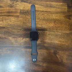 Apple Watch SE 44mm - Excellent Condition - Barely Used - No Charger