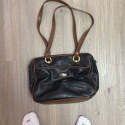 Black purse 