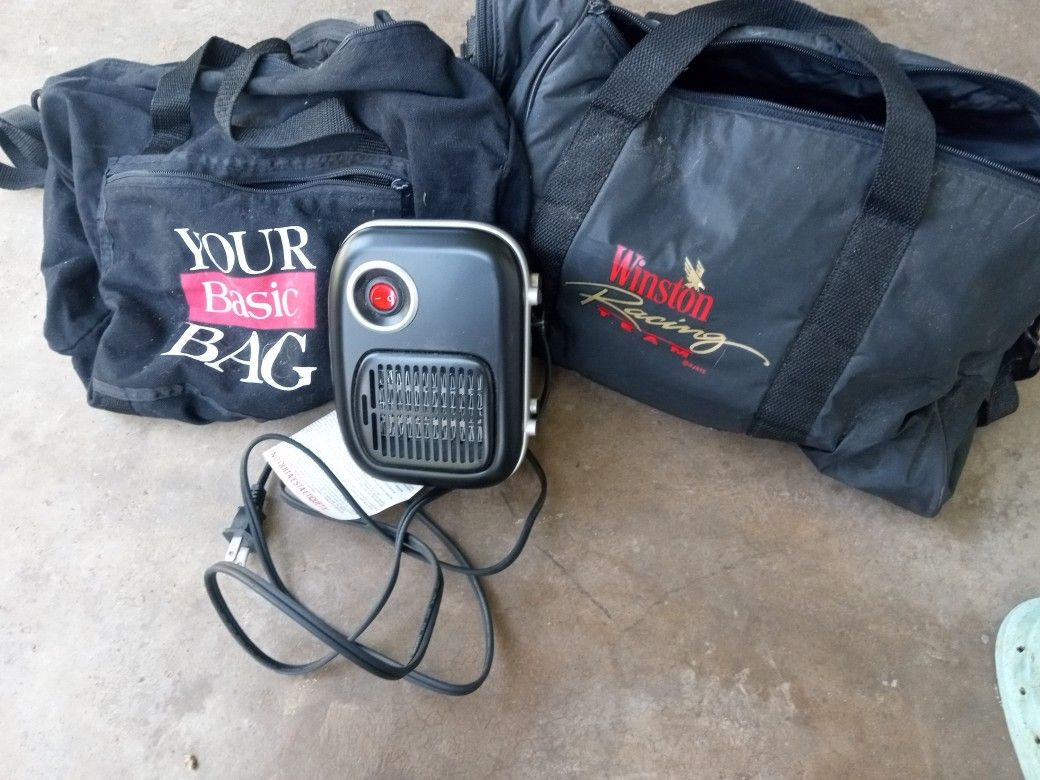 Small Heater And 2 Bags 10 Or 1 For 5