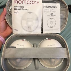 Momcozy M5 Wearable Breast pump 