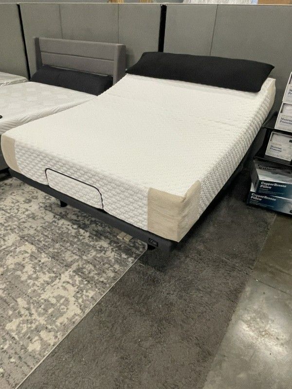 MATTRESS Sets Need To Go!!