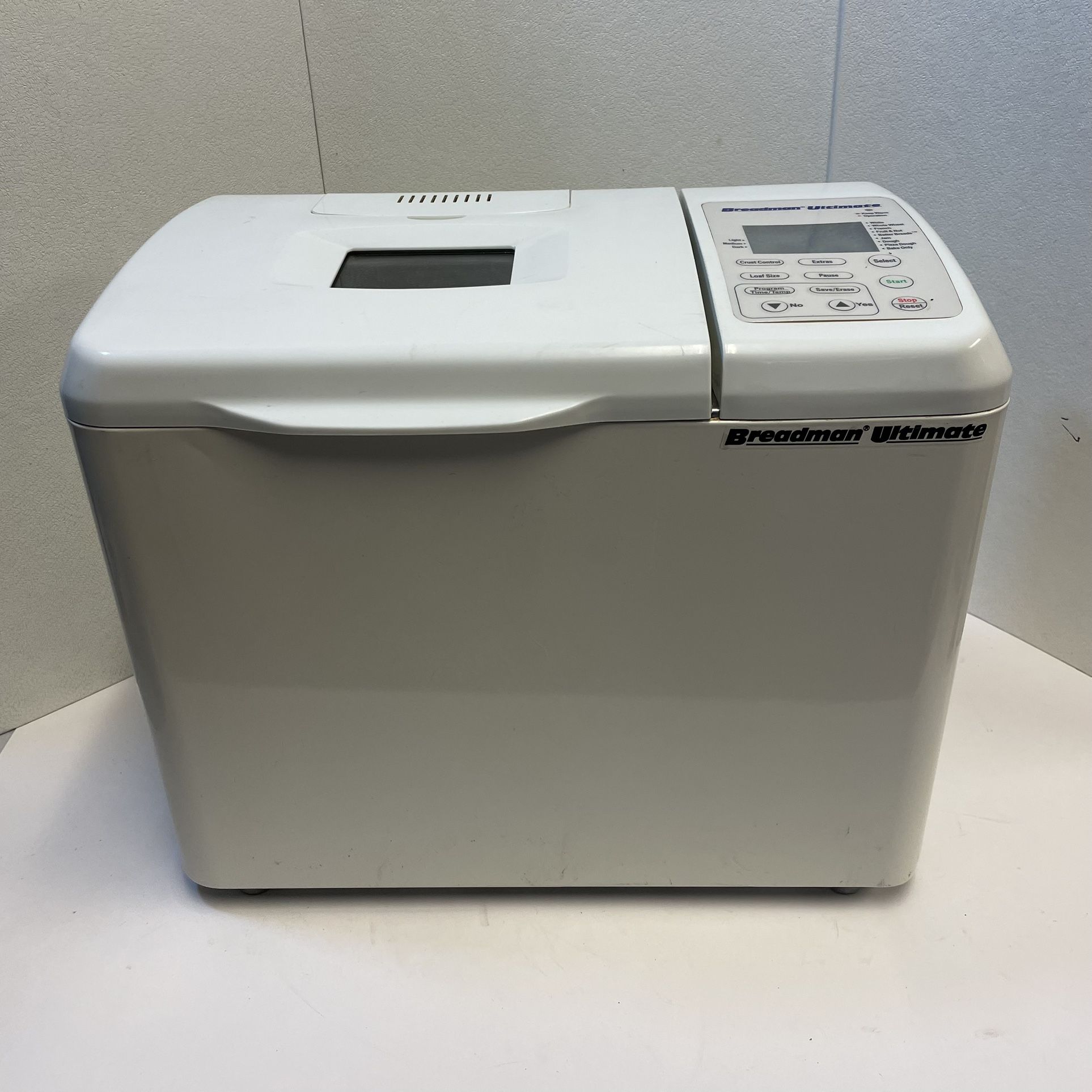 Breadman Ultimate TR2200C Bread Machine Maker Baking Automatic 1 to 2 LB
