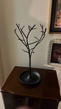 Jewelry tree stand