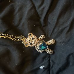 Never worn teddy bear chain.