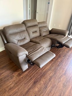Must Sell Today: Brown Electric Recliner