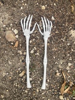 Halloween Skeleton Hands