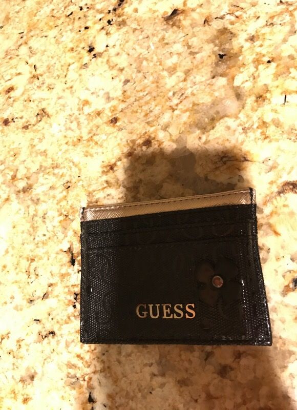 Guess small wallet