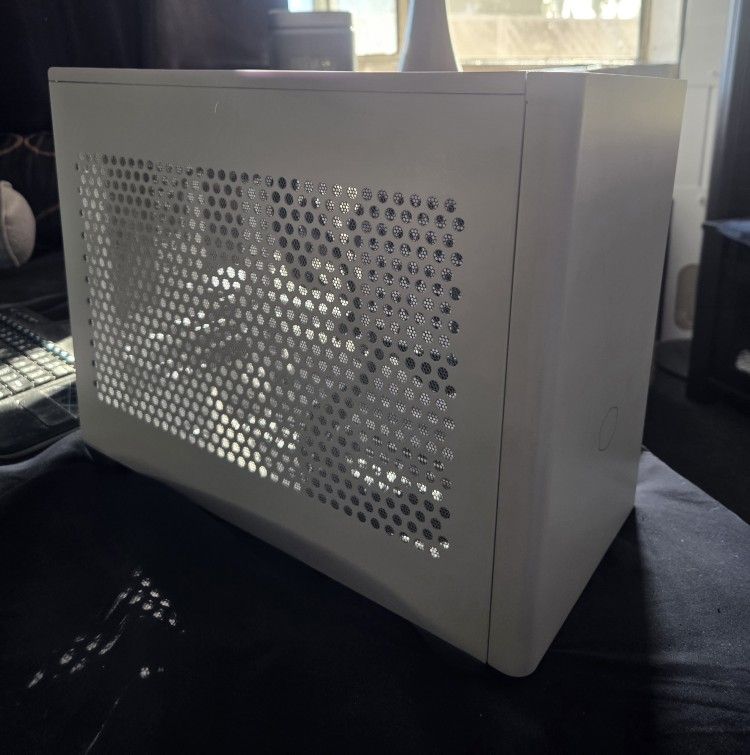 COOLER MASTER NR200P