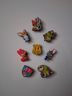 ZOOTOPIA CROC CHARMS 