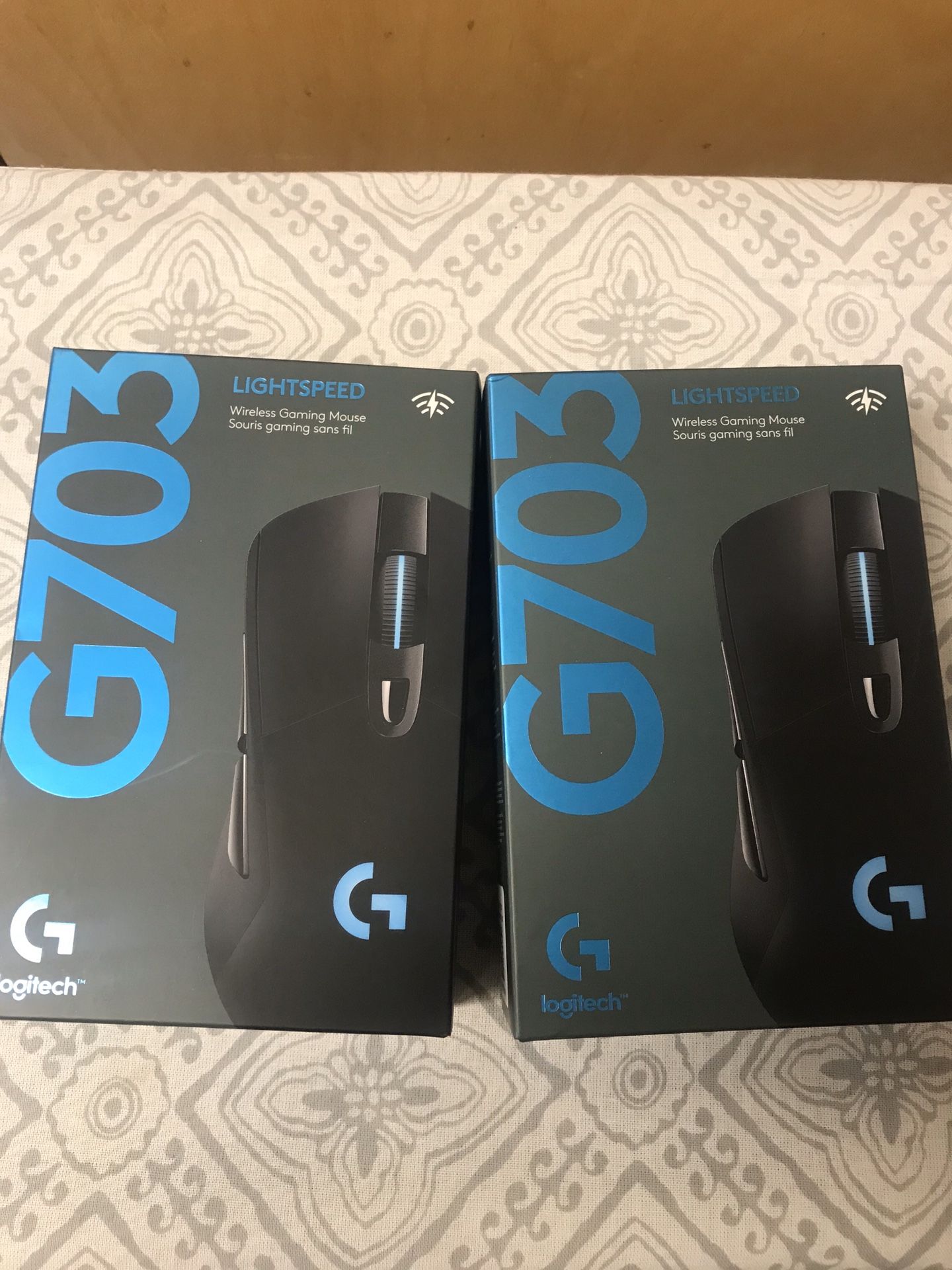 2 Logitech gaming mice