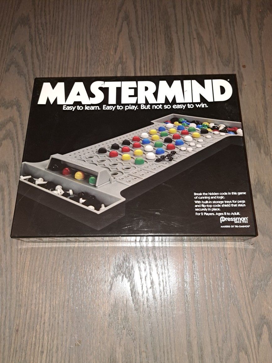 Award Winning Vintage Mastermind Code Maker/Code Breaker Game In Excellent Condition (Is Complete Nothing Missing)