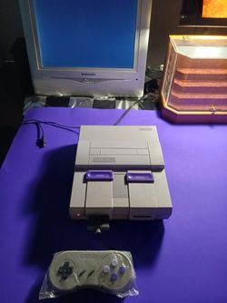 Super Nintendo Mini Console In Excellent Condition With Super Advantage  Controller for Sale in Johnstown, NY - OfferUp