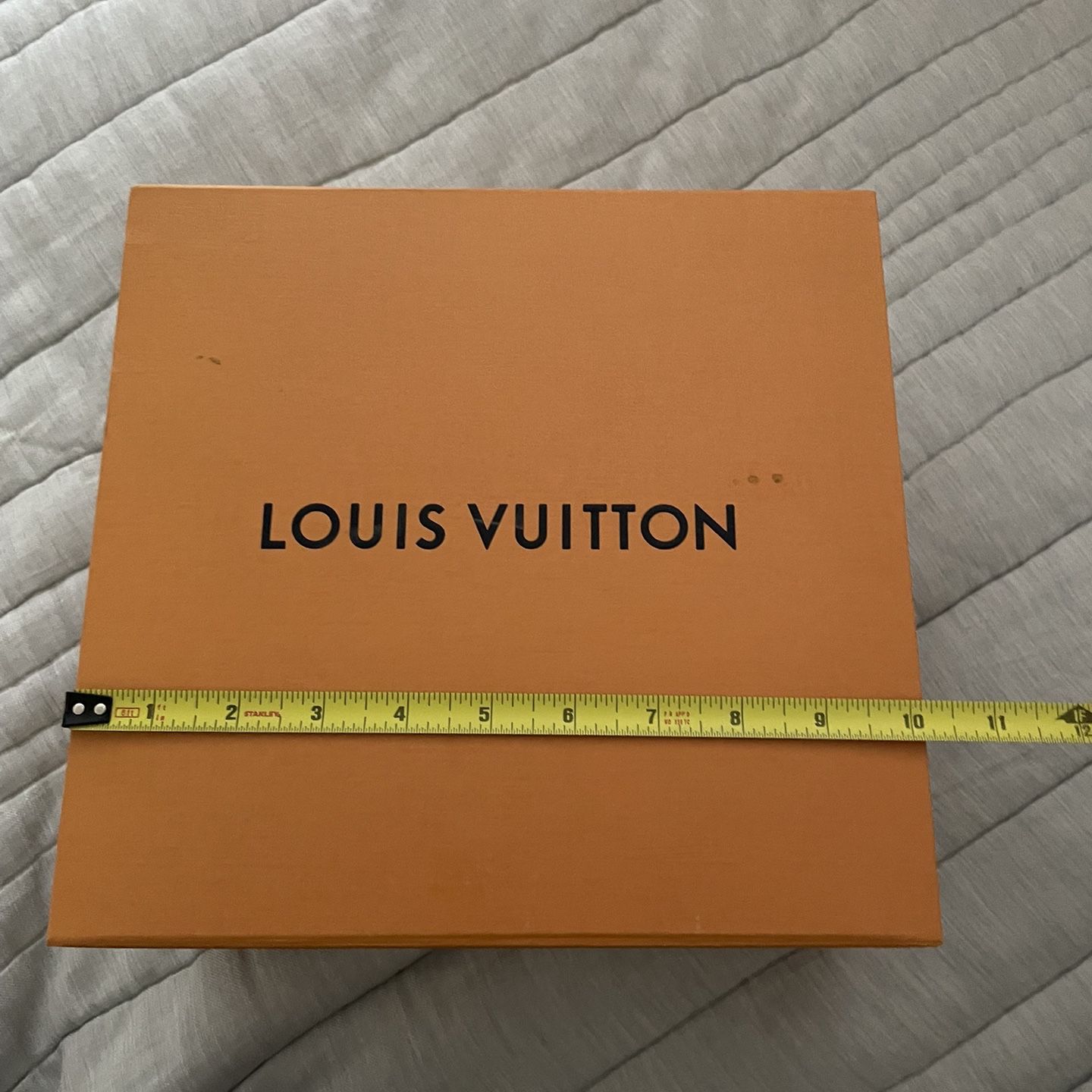 Louis Vuitton shoe box With Magnetic Flap for Sale in Oakland, CA - OfferUp