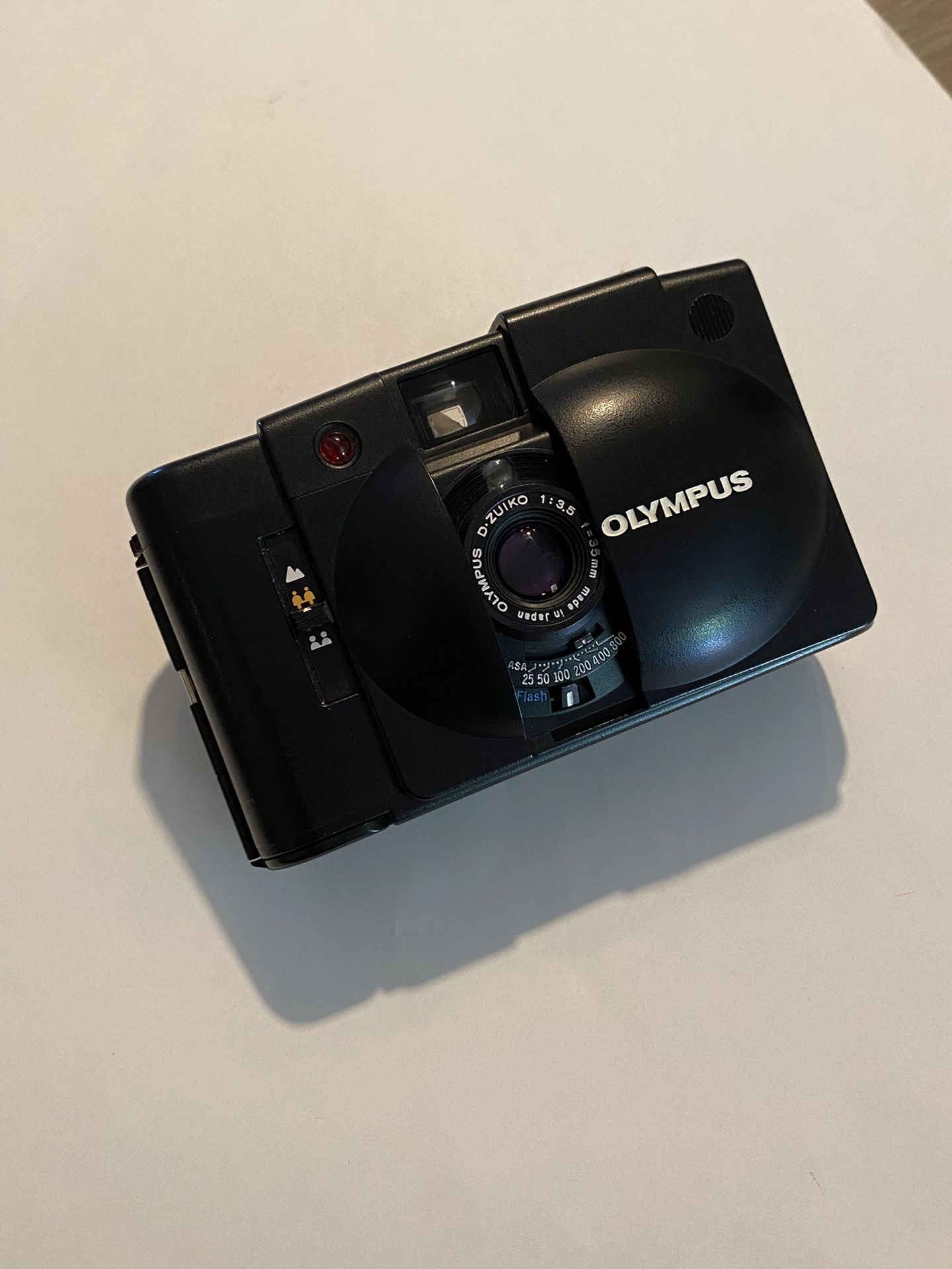 Olympus XA2 Film Camera - Near Mint