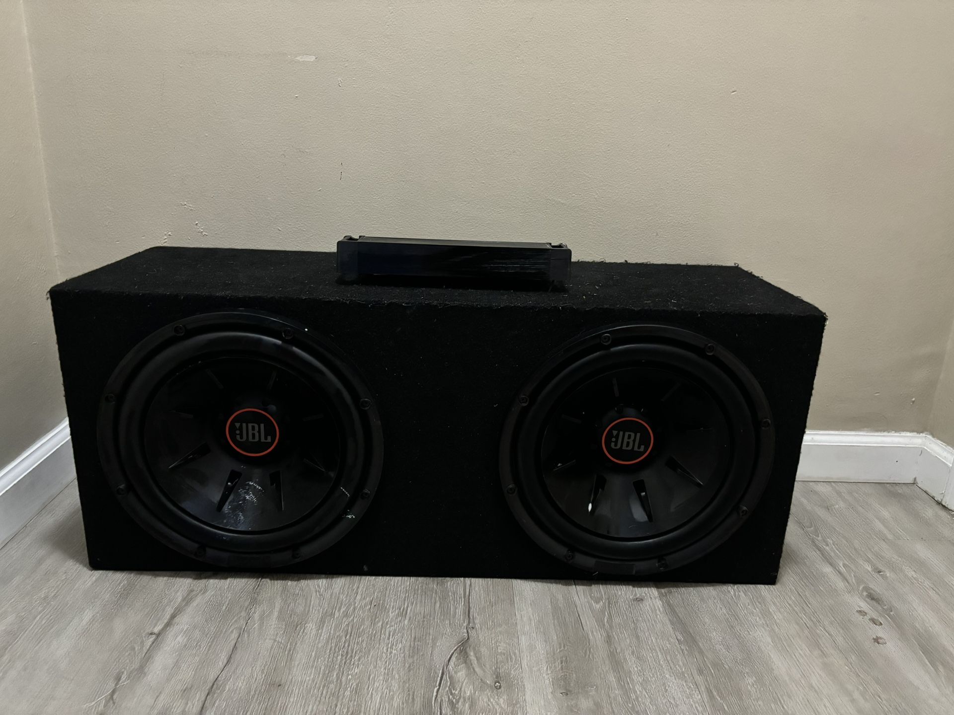 JBL dual Sub Speakers