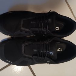 Men's shoes