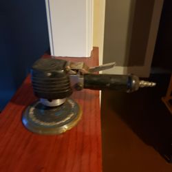 

Air Orbital Sander: 6 in

