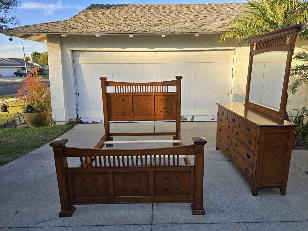 Bedroom Set Queen Size  