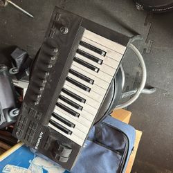 Komplete Keyboard
