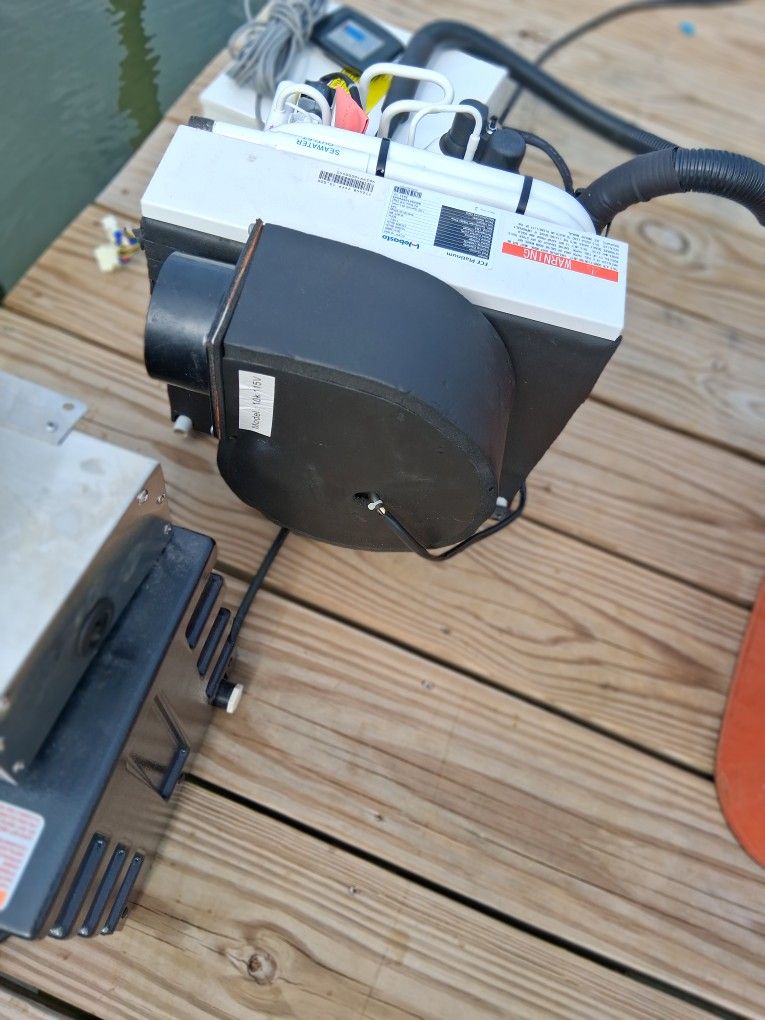 Webasto Marine Air Conditioner 10,000 Btu.
