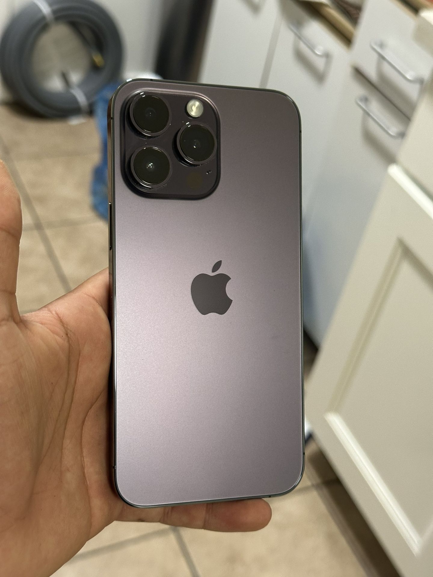 iPhone 14 Pro Max - Like NEW | Unlocked
