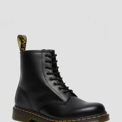 Dr Marten Boots Size 10 M