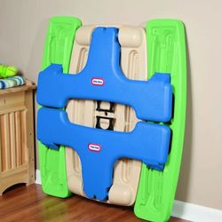 Kids picnic table
