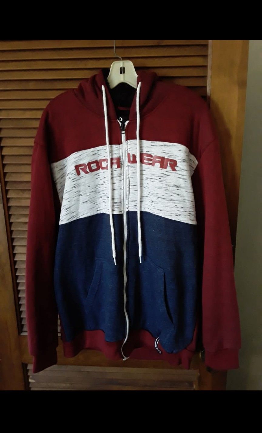 Rocawear Sweatshirt Hoodie XL Men $64.00