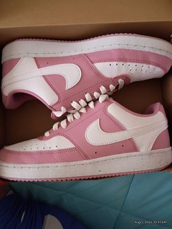 W Nike court vision