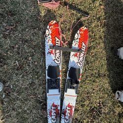 Water Skis 
