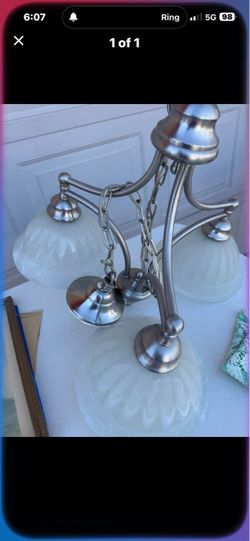 Hanging ceiling light no chips or cracks