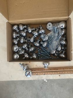Cabinet Pull Handles