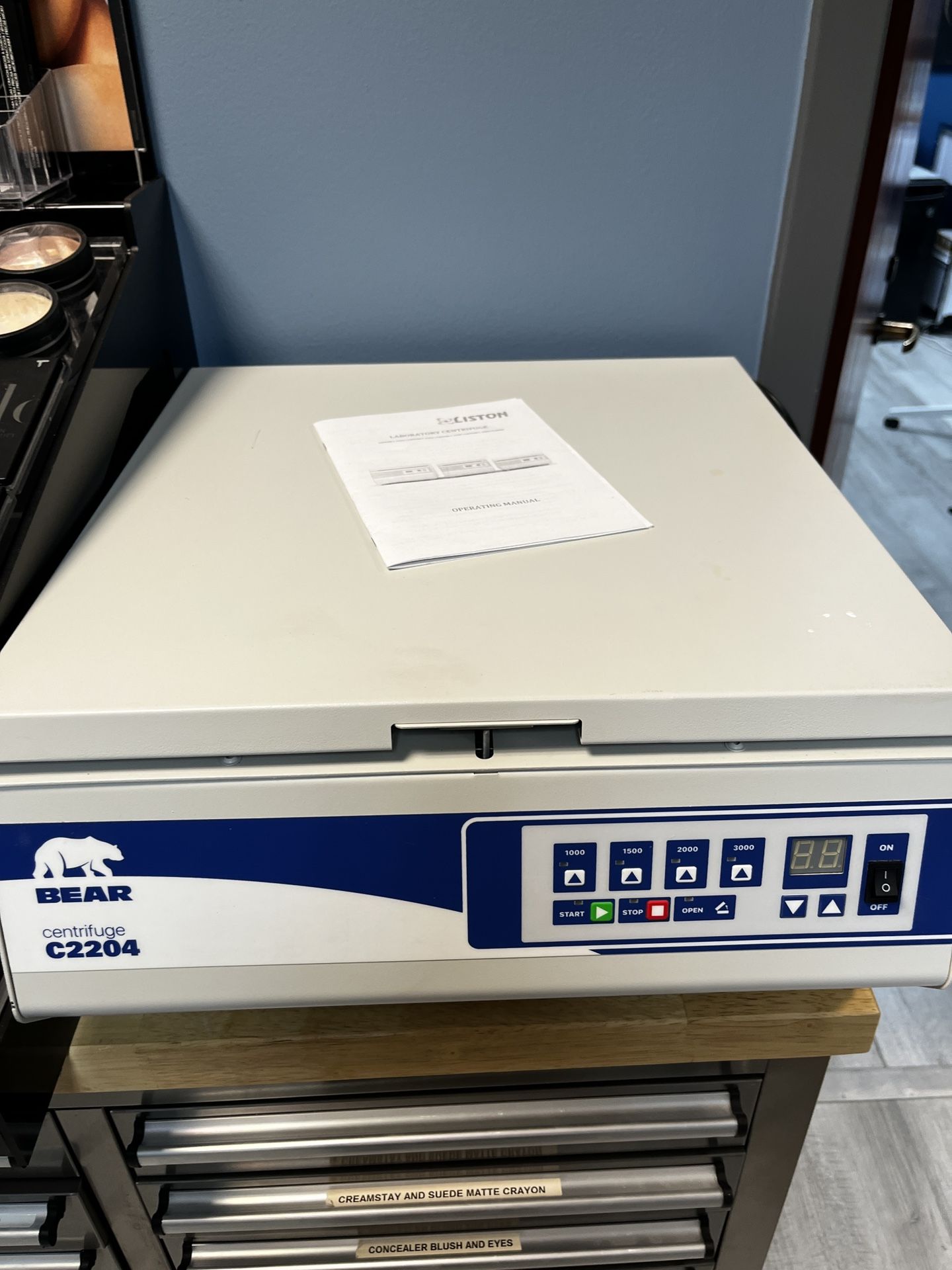 Bear Centrifuge C2204