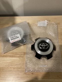 TOYOTA 4RUNNER OFF-ROAD WHEEL CENTER CAP 2017 - 2020