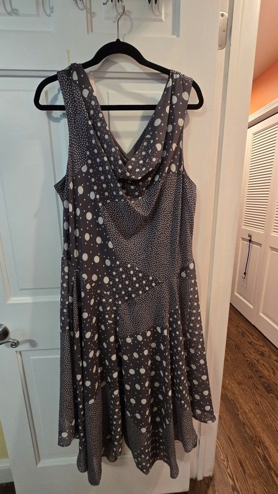 Beautiful Light Summer Dress XL