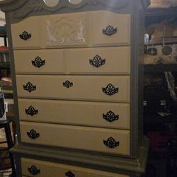 Very Beautiful  .Glowing  White.Waiting To Find You. Crew