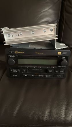 JBL , Cd And Cassette Radio Factory Toyota Radio With Separate Amplifier