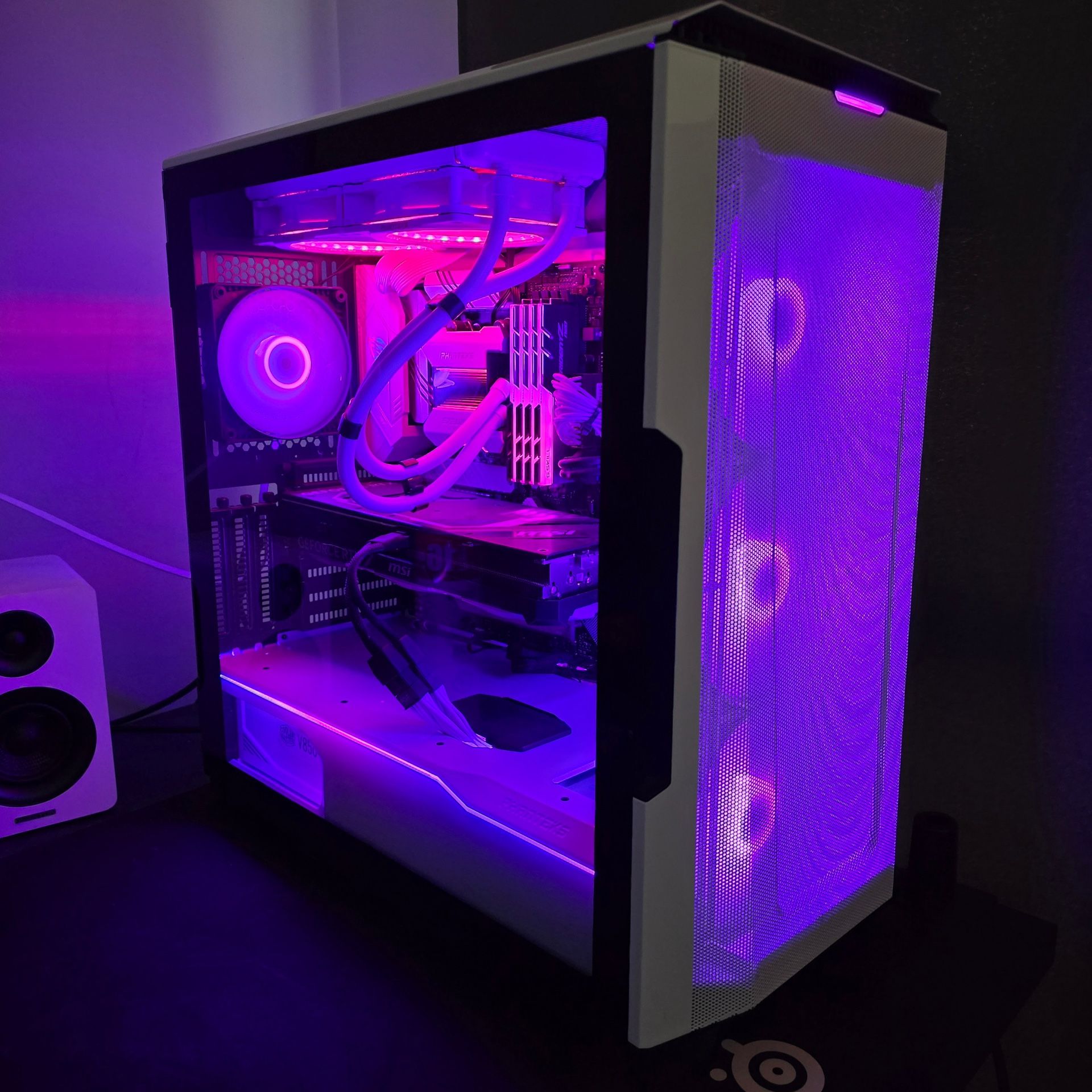 GeForce RTX 4070 Ti Custom Gaming PC 4TB