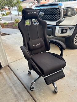 GTPLAYER Gaming / Office Chair with Footrest – Black Fabric – $60