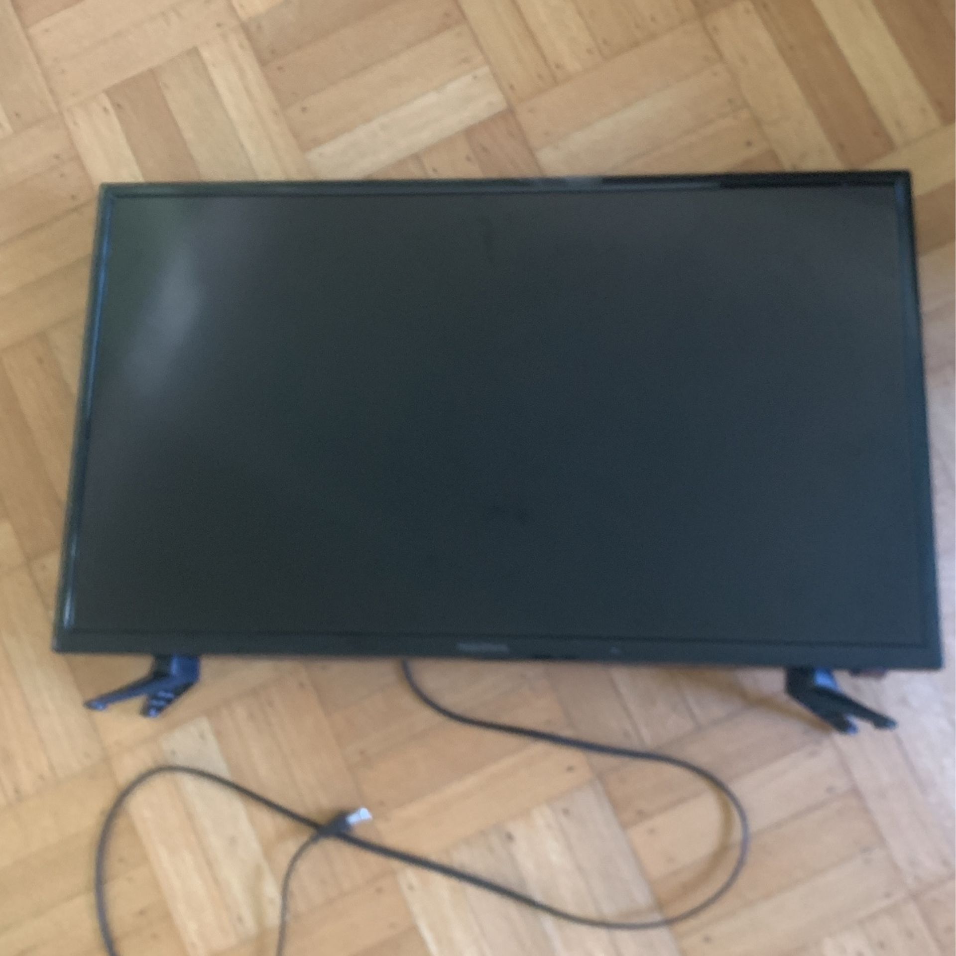 32 Inch TV