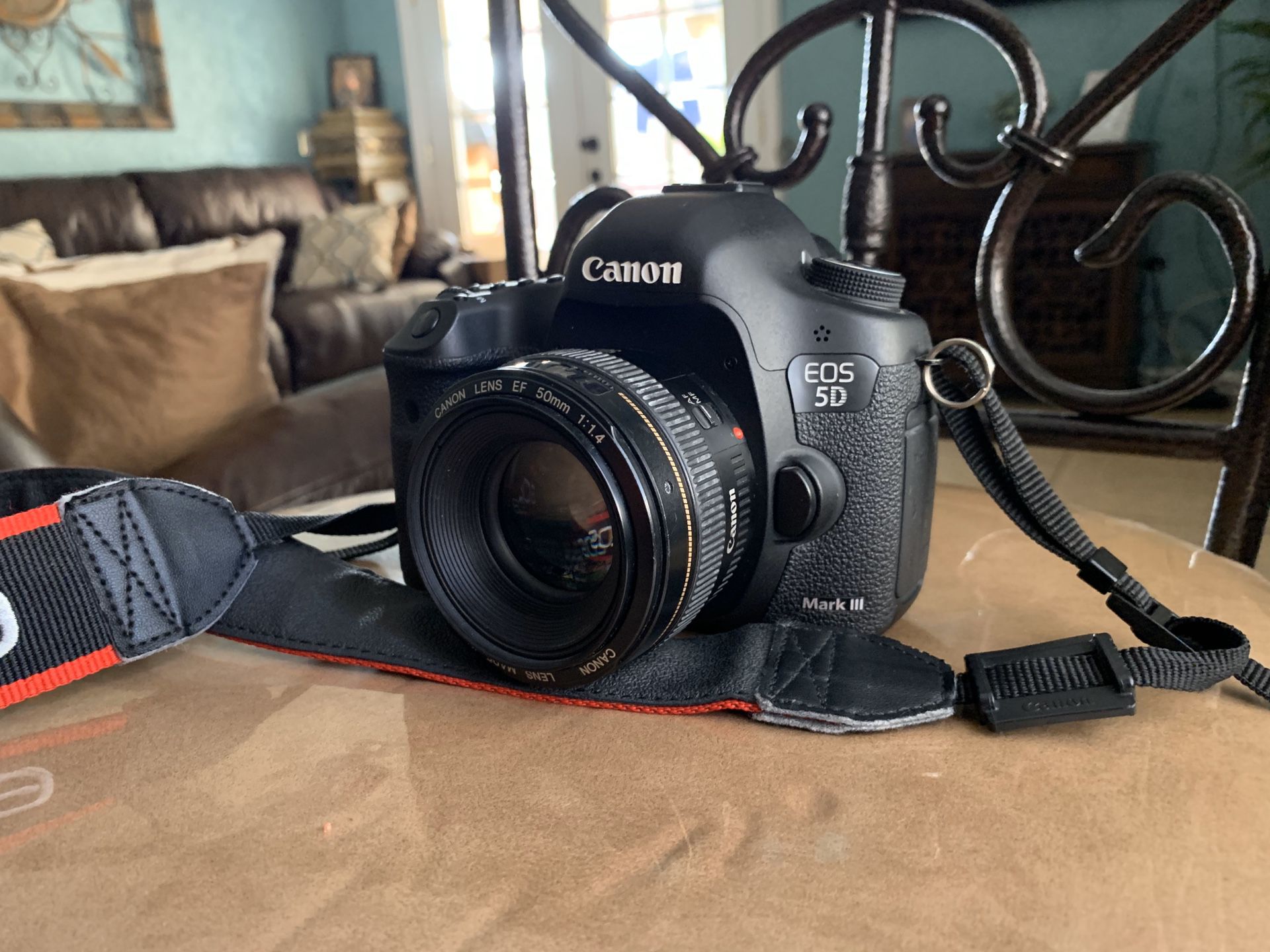 Canon 5D Mark iii with Extras