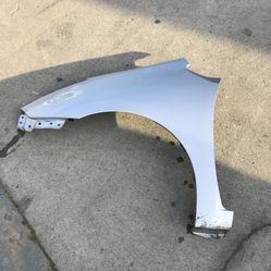 04-09 Prius Left fender