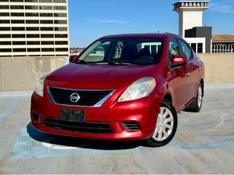 2013 Nissan Versa (Clean Title)