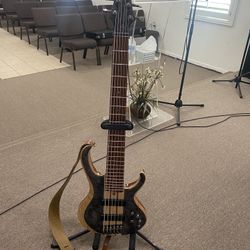 Ibanez BTB 6 String Bass