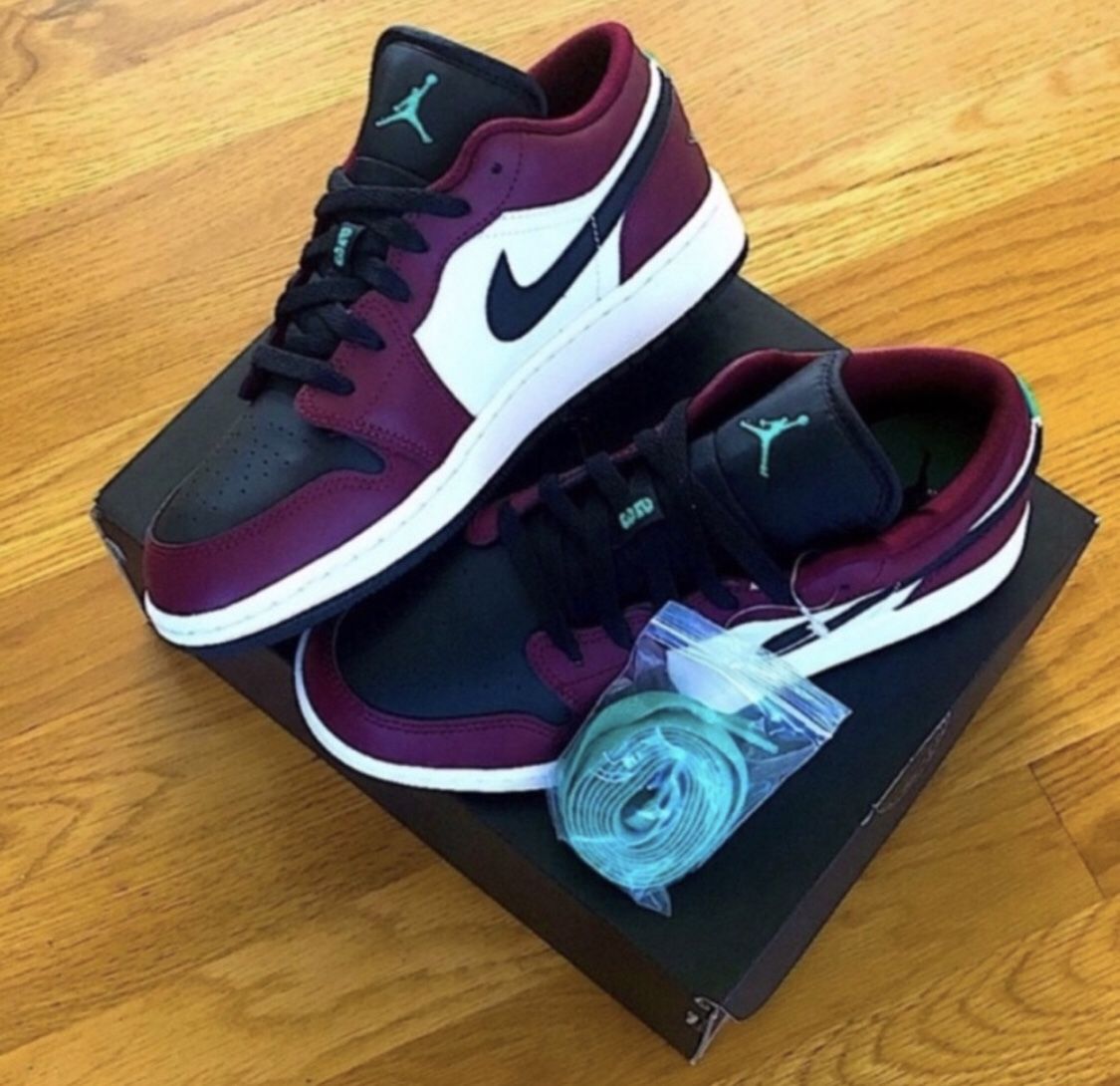 Jordan 1 Low Beetroot Size 4Y/5.5W